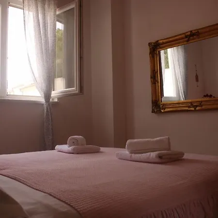 Vira Apartment